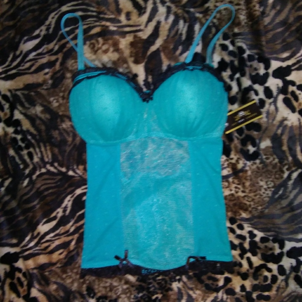 💕BRAND NEW LINGERIE TOP 💕
